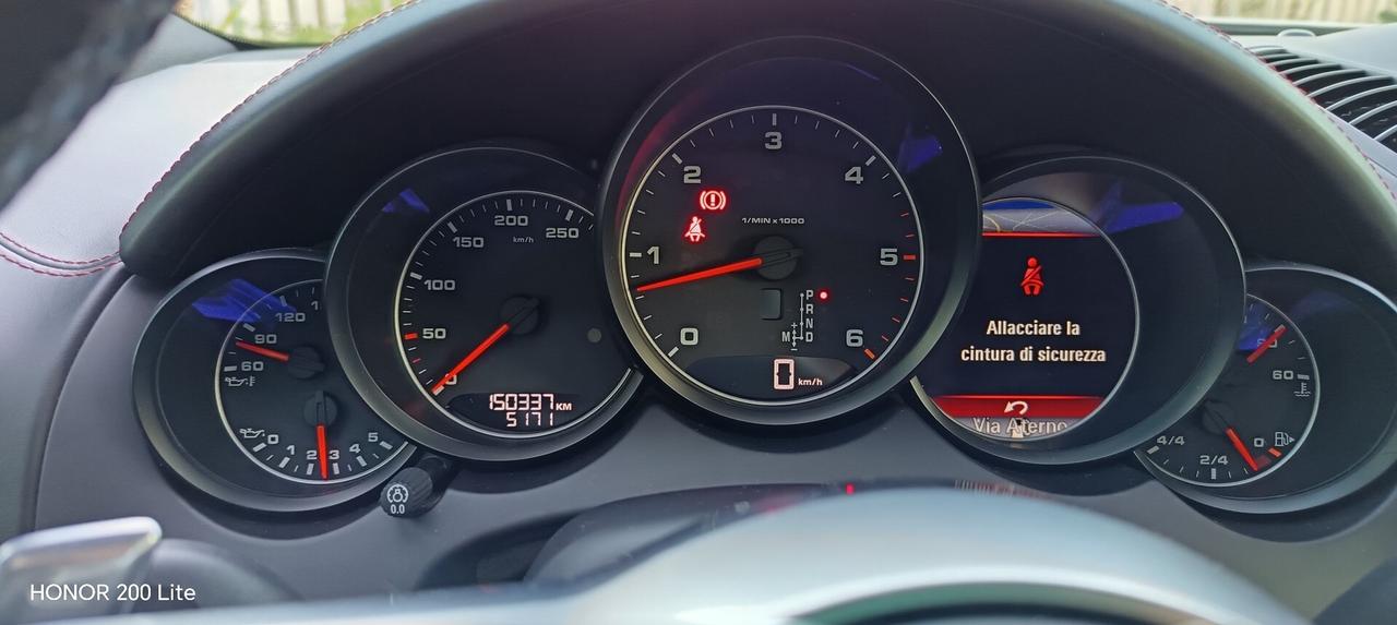 Porsche Cayenne 3.0 Platinum Edition gancio traino