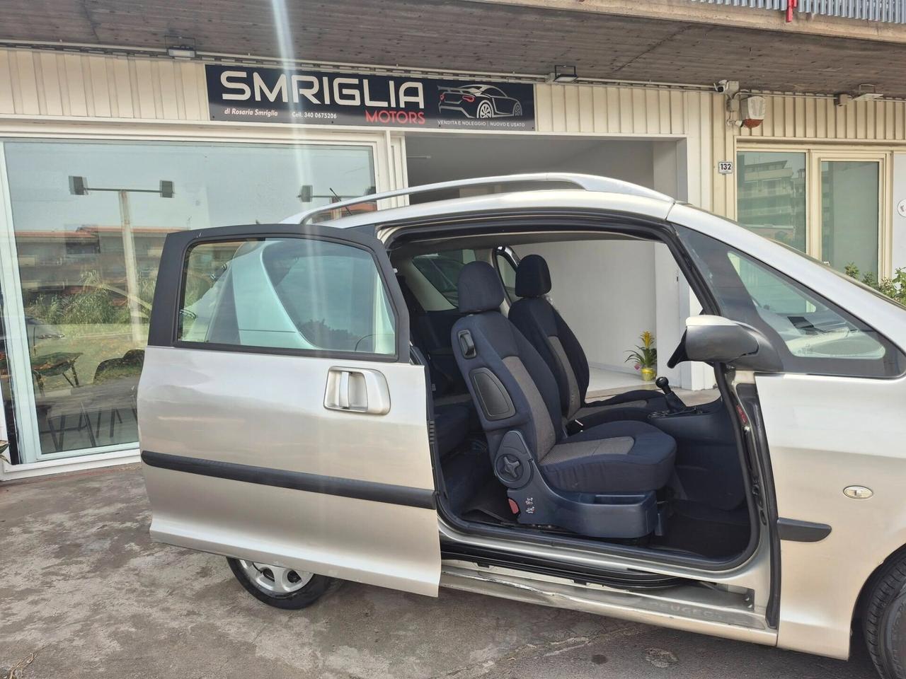 Peugeot 1007 1.4 HDi 68 CV OK NEOP.