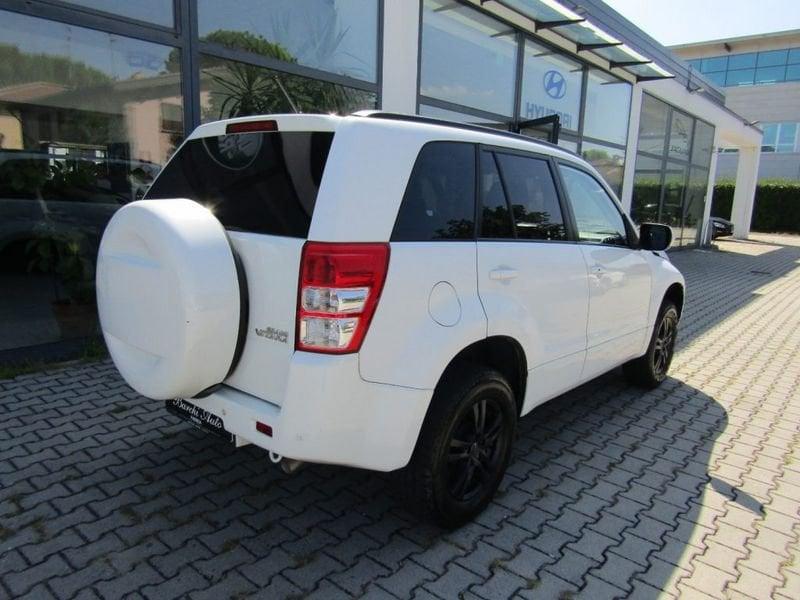 Suzuki Grand Vitara 1.9 DDiS 5 porte 4x4+Riduttore Black e White