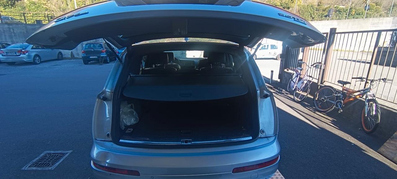 Audi Q7 3.0 V6 TDI 233CV quattro tiptronic S-LINE 7 POSTI