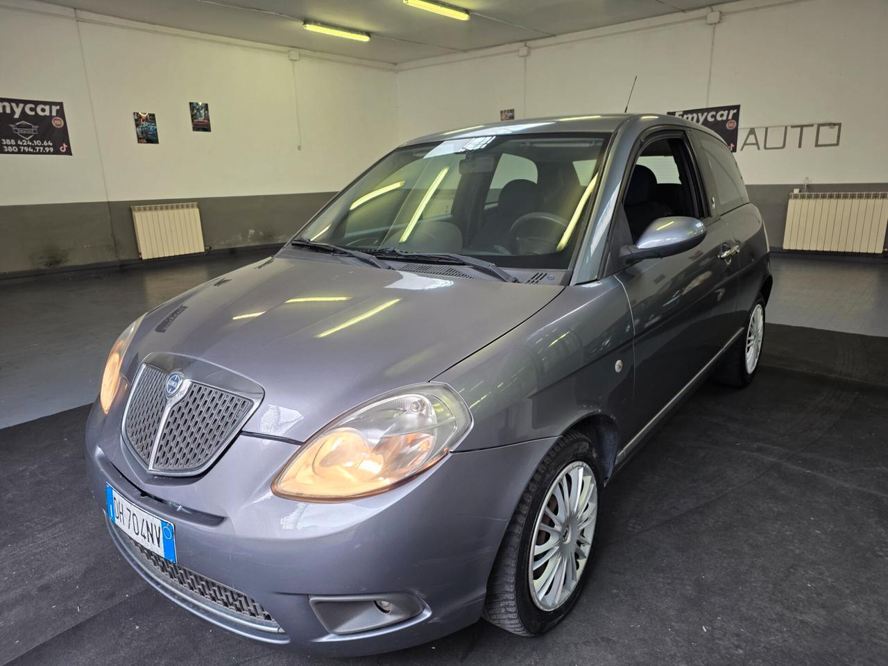 Lancia Ypsilon 1.3 MJT 75 CV Argento