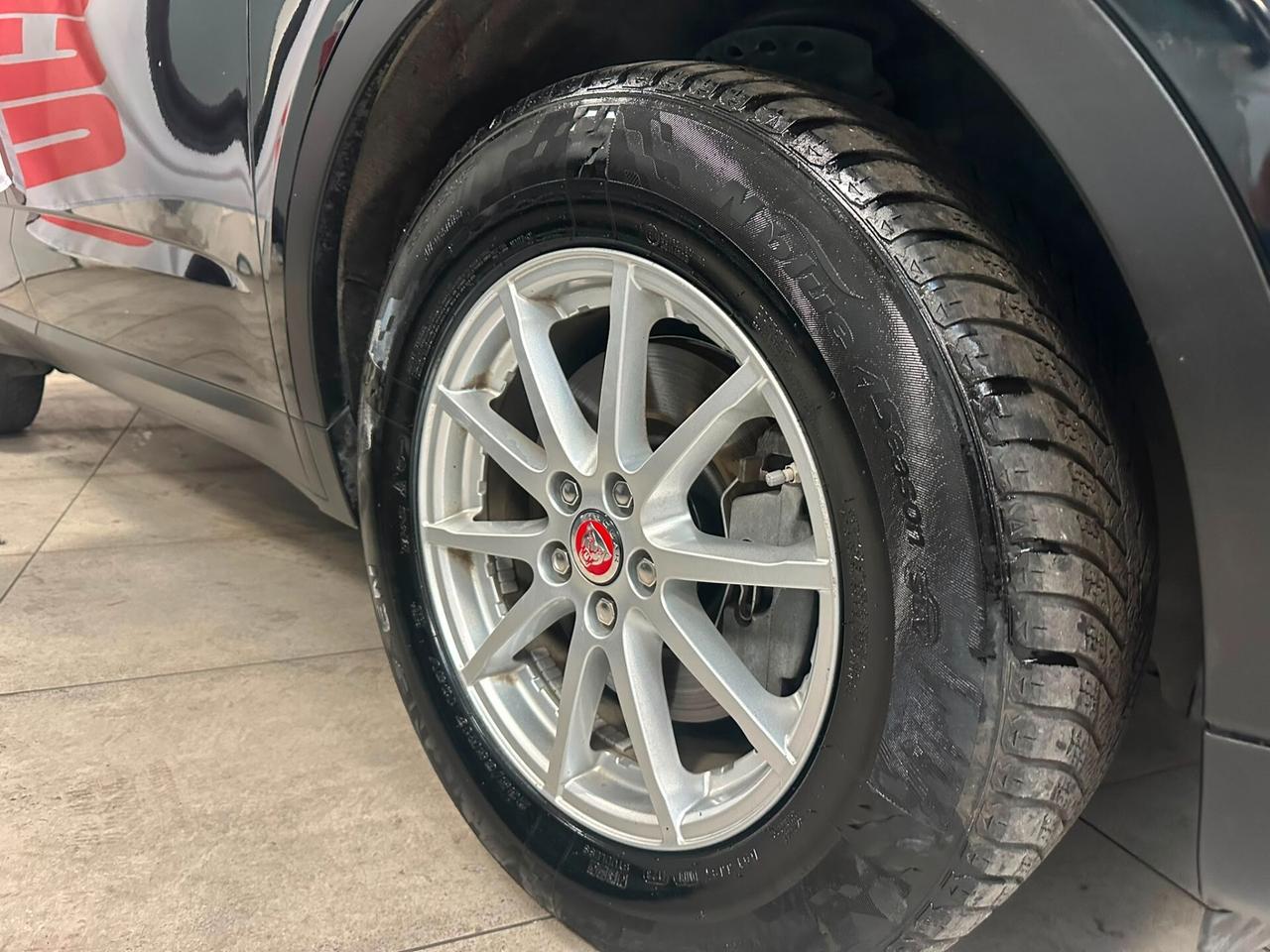 Jaguar E-Pace 2.0D 150 CV