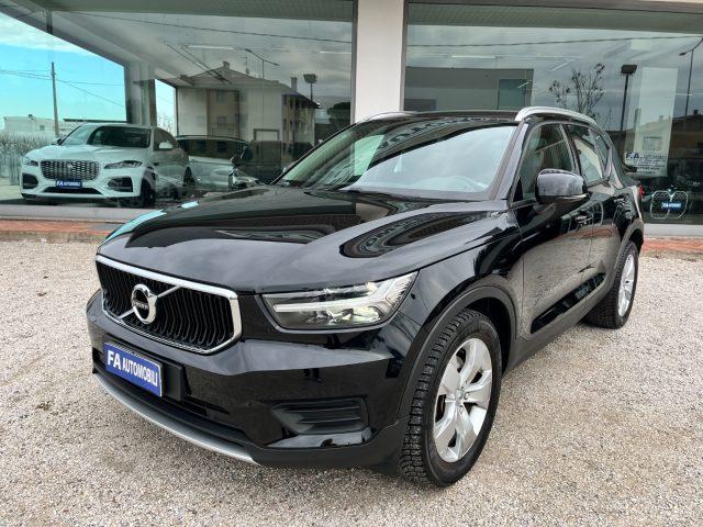 VOLVO XC40 D3 AWD Geartronic Momentum
