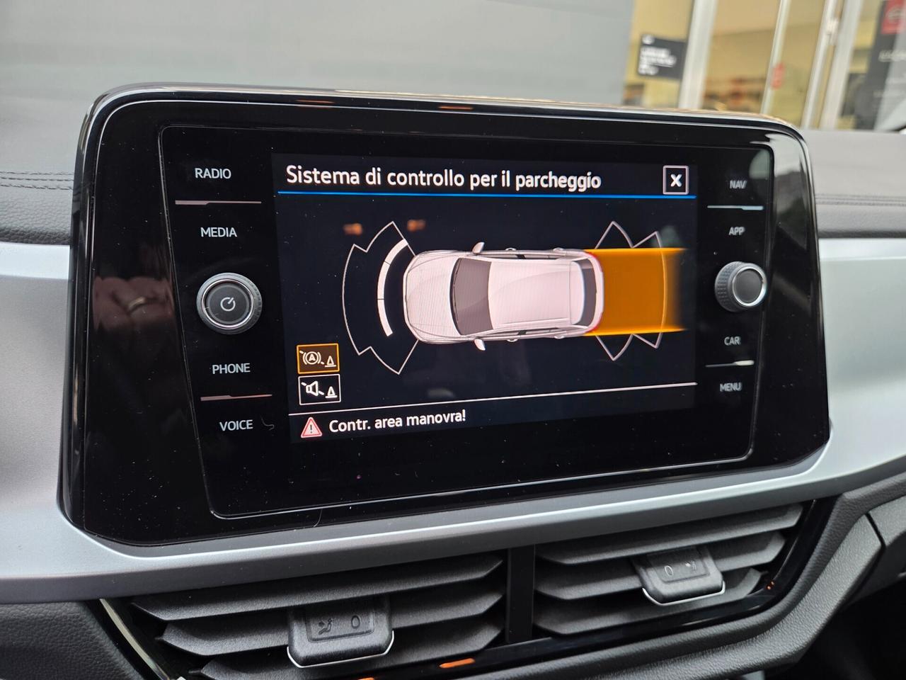 VOLKSWAGEN T-ROC 2.0 TDI 116 cv LIFE