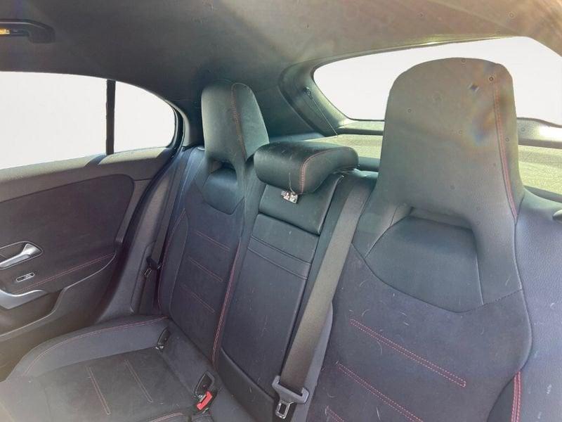 Mercedes-Benz Classe A (W177) A 180 d Automatic AMG Line Premium