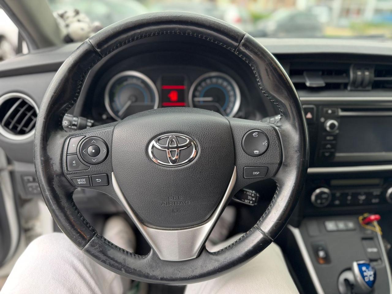 Toyota Auris Lounge 1.8 HEV