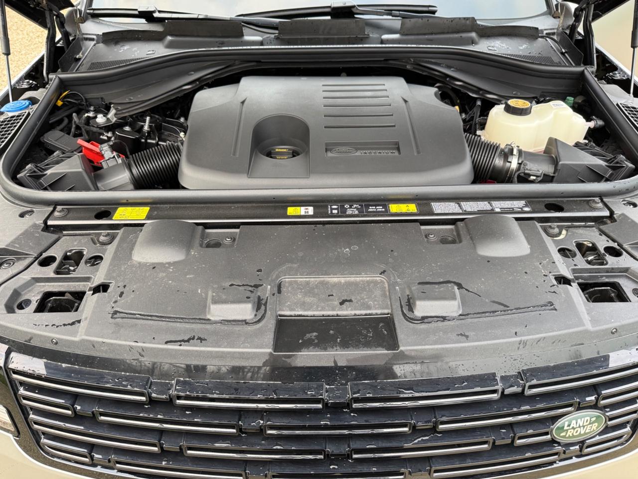 RANGE ROVER Sport 3.0 I6 PHEV 460 CV - LEASING LEGGERE BENE