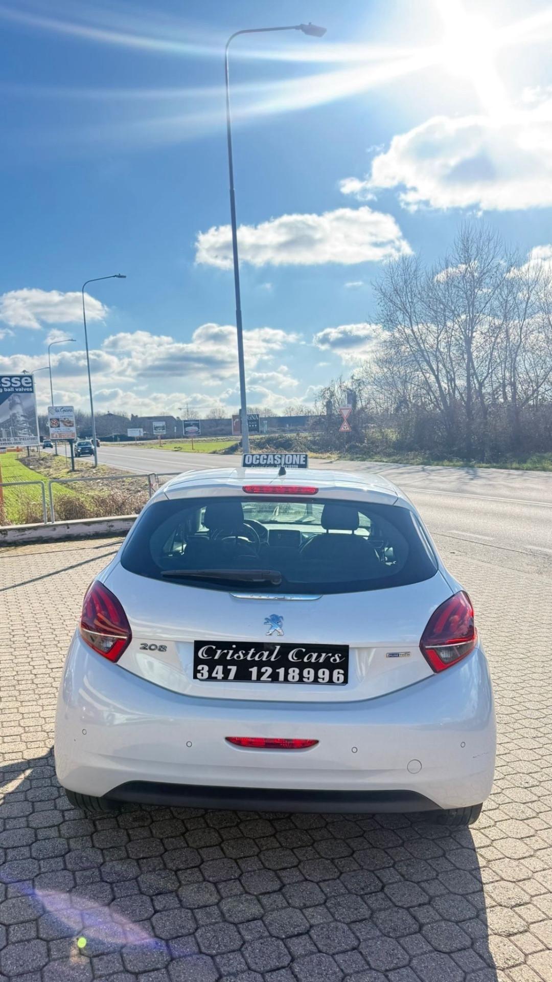 PEUGEOT 208 BENZINA EURO 6 NEOPATENTATI