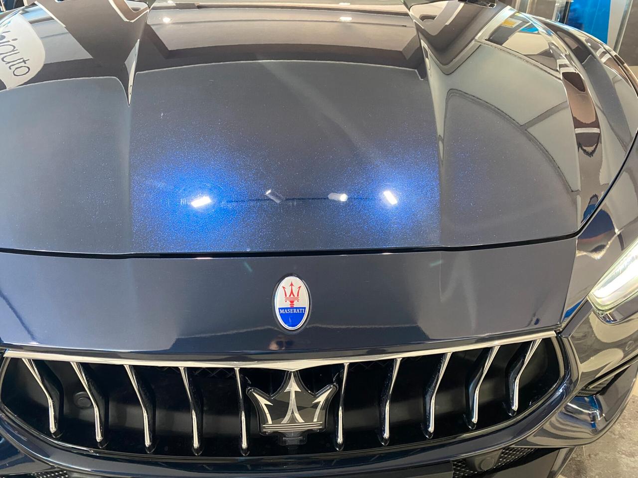 Maserati Ghibli V6 Diesel 275 CV Gran Sport tetto apribile