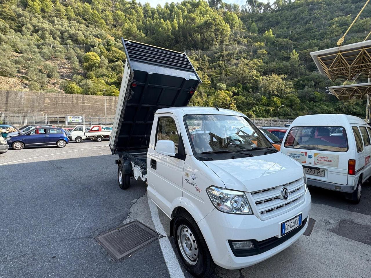 GIOTTI VICTORIA Gladiator Top 1.5 benzina 101cv RIBALTABILE TRILATERALE 2023 IVA