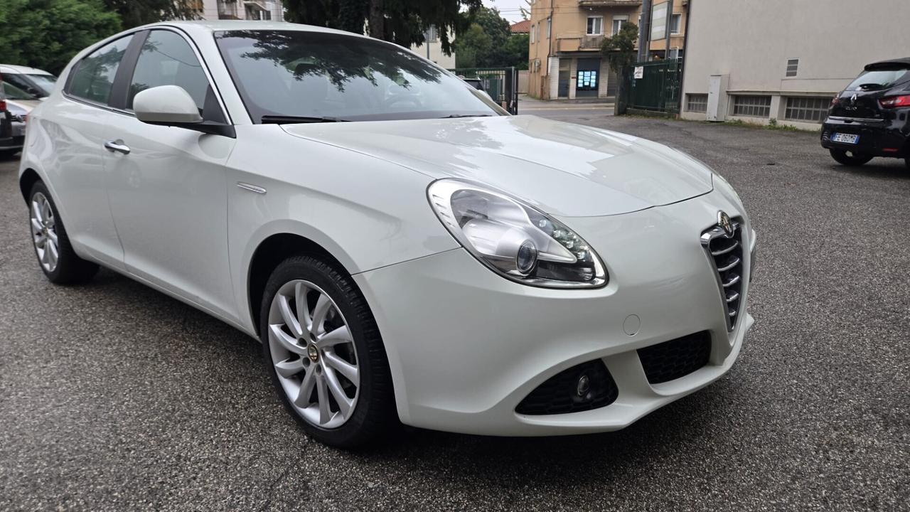 Alfa Romeo Giulietta 1.6 JTDm-2 105 CV Exclusive