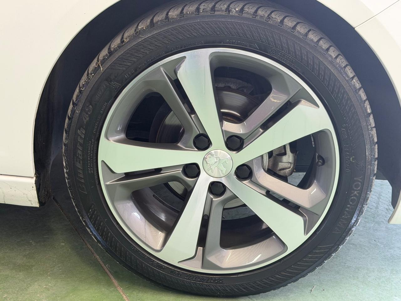 Peugeot 308 BlueHDi 100 S&S Active