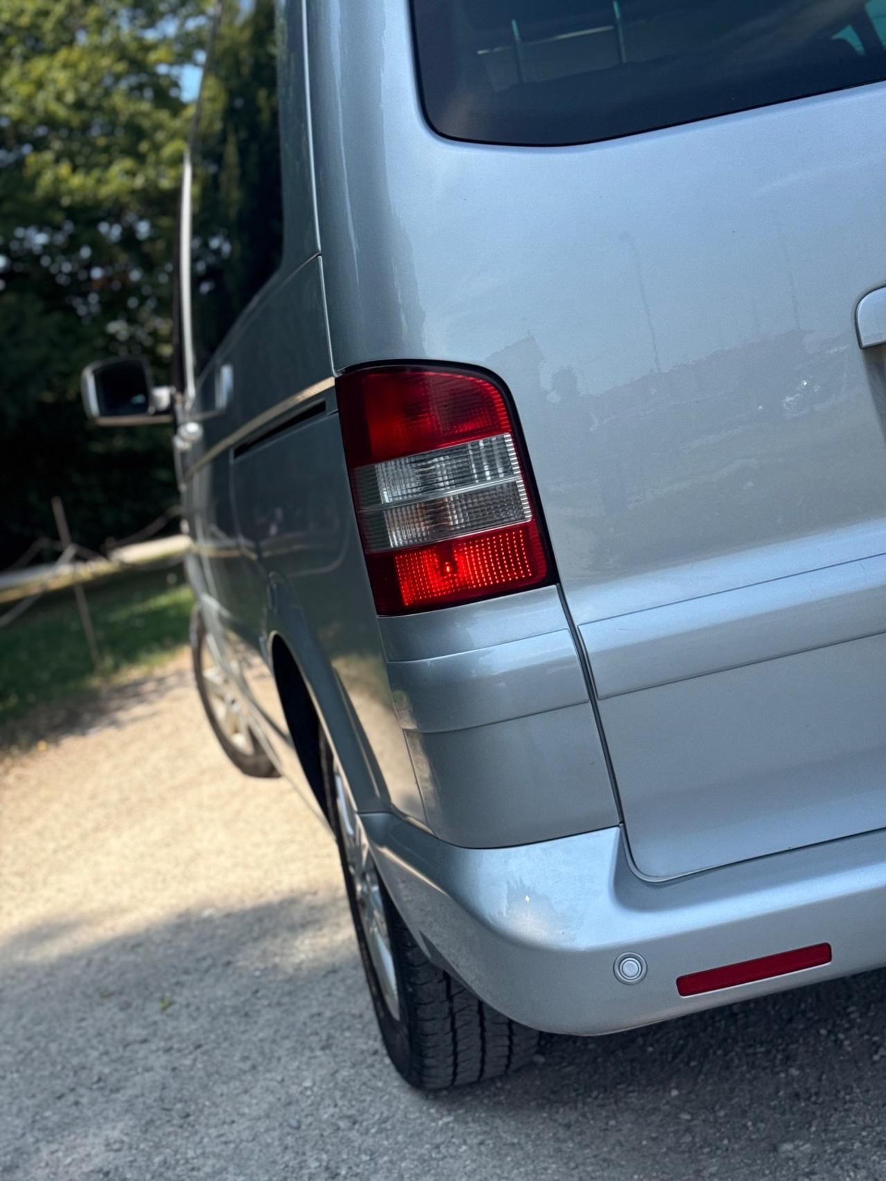 Volkswagen Multivan T5 Atlantis 2.5 TDI 174 CV 4Motion – 7 Posti – Omologato Autocaravan