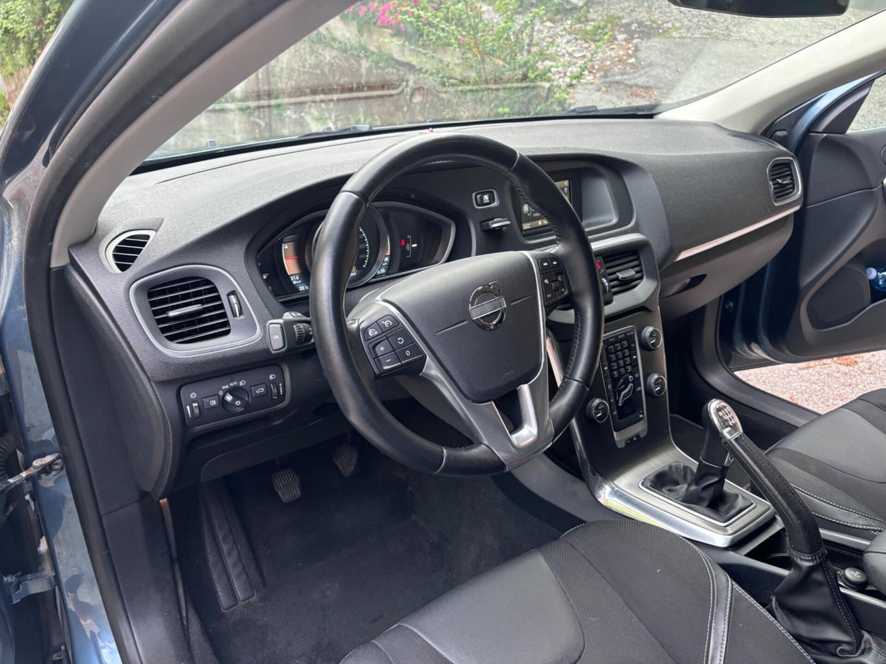 Volvo V40 D3 Momentum V40 2.0