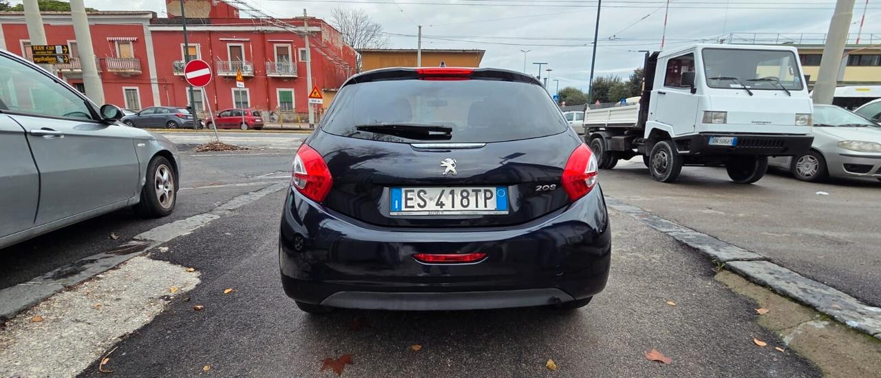 Peugeot 208 1.4 HDi 68 CV 2013 12 mesi garantita