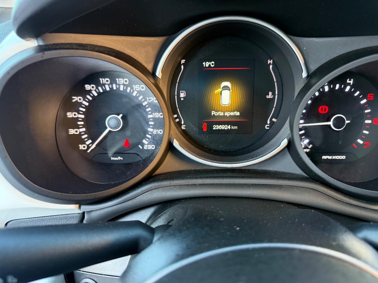 Fiat 500L 1.3 Multijet 95 CV Cross E6