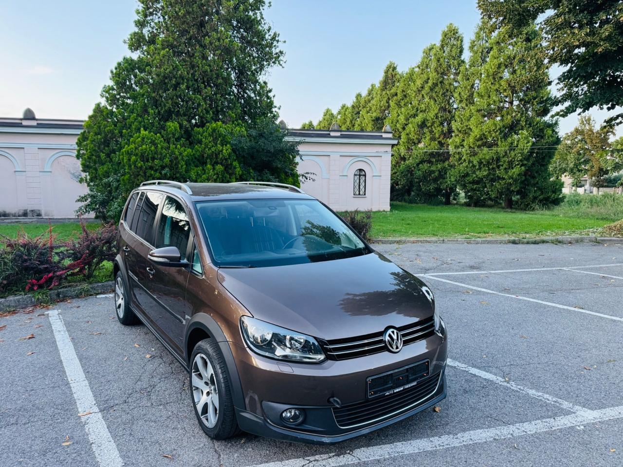 Volkswagen Touran 2.0 TDI 170 CV DSG CROSS 7 Posti