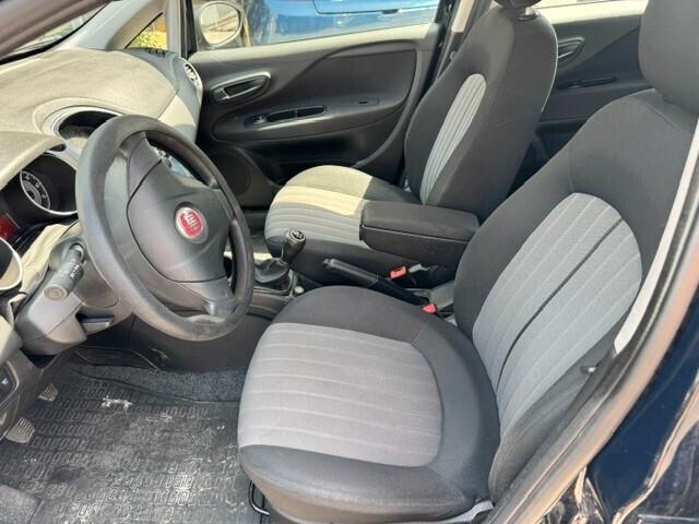 Fiat Punto 1.3 MJT II S&S 95 CV 5 porte Street