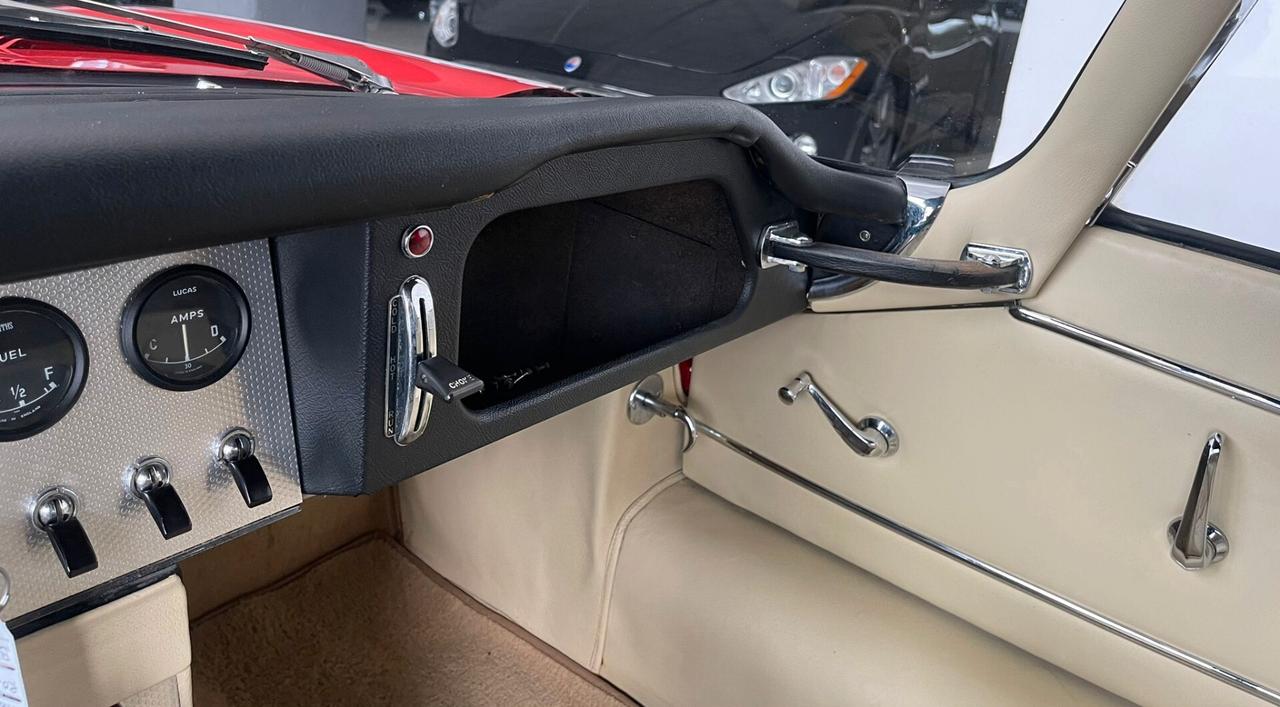 Jaguar E-Type Cabrio da 265 Cv