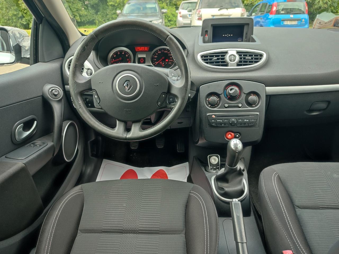 RENAULT CLIO DEL 2010 1.2BENZINA MOLTO BELLA