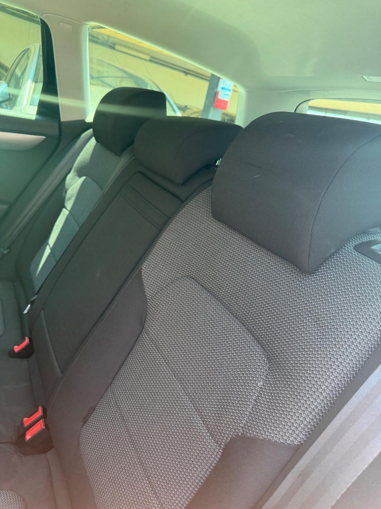 Volkswagen PASSAT 1.6 DIESEL 2011 - CARPLAY