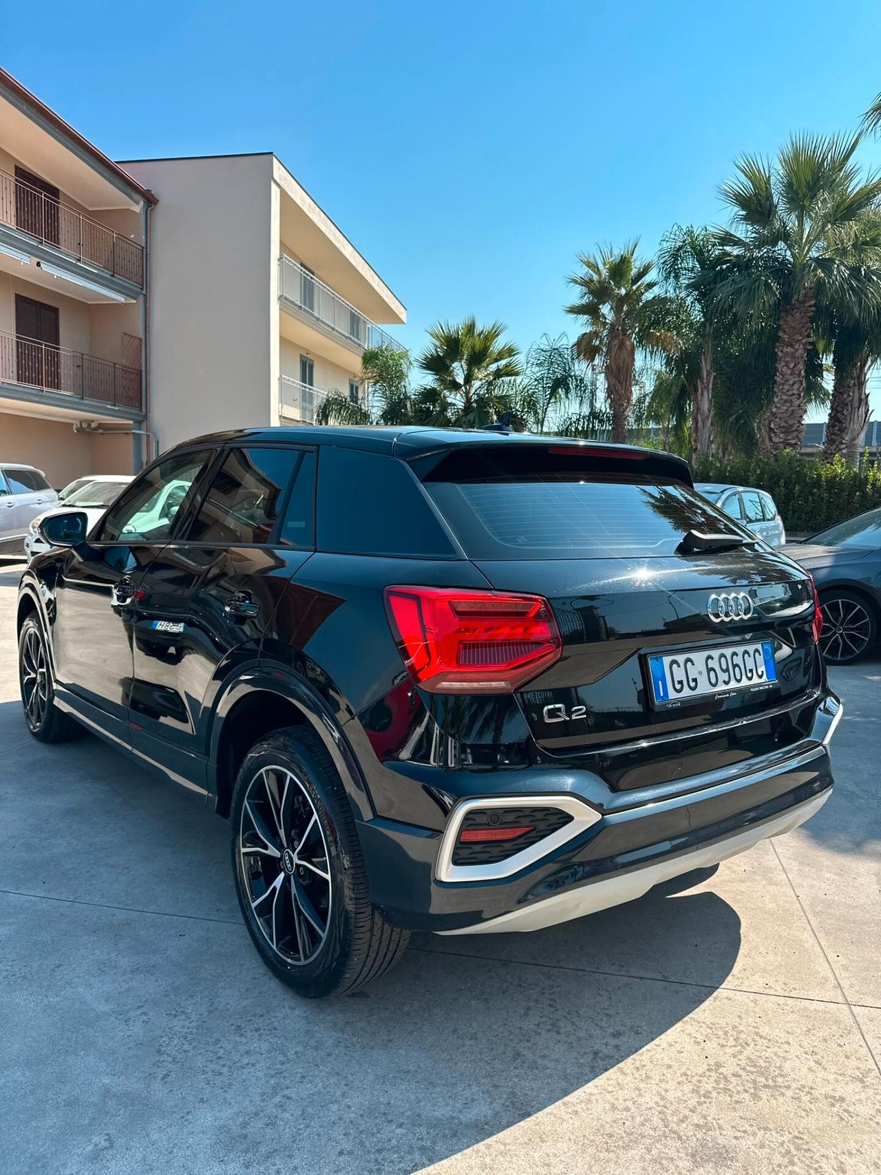 Audi Q2 35 TDI quattro S tronic Business