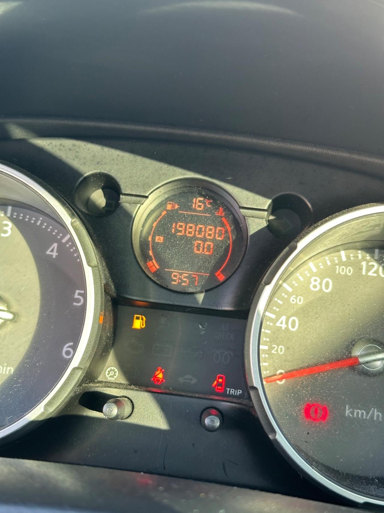 Nissan Qashqai 2.0 dCi DPF Tekna