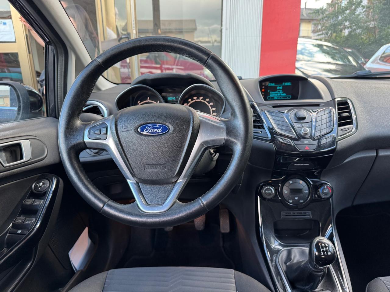 Ford Fiesta 1.5 TDCi 75CV 5 porte Titanium
