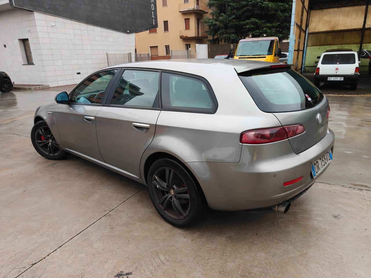 Alfa Romeo 159 1.9 JTDm 16V Sportwagon