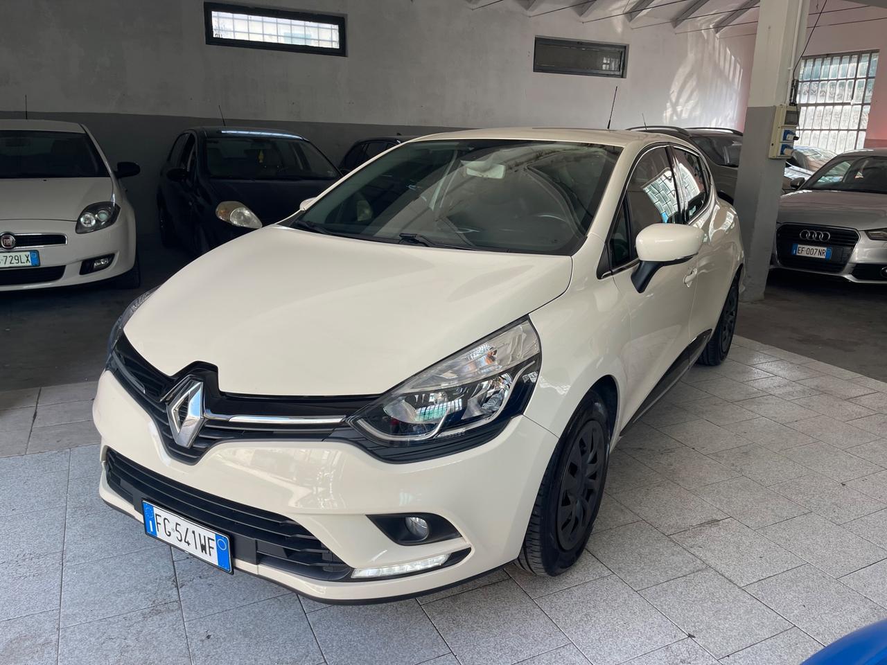 Renault Clio dCi 8V 90CV EDC Start&Stop 5 porte Energy Intens