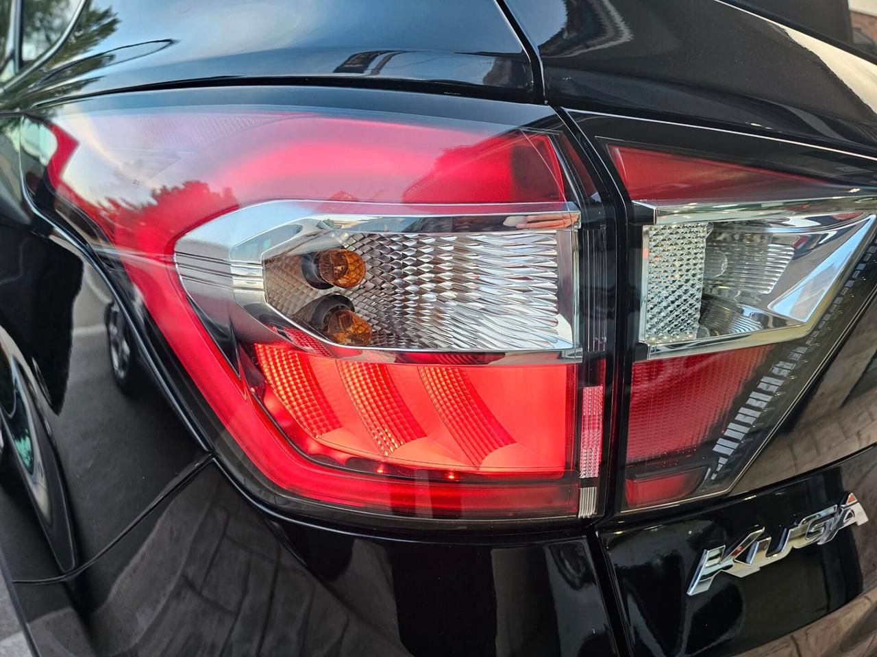 FORD KUGA 1.5 TDCI 120CV TITANIUM SPORT EDITION