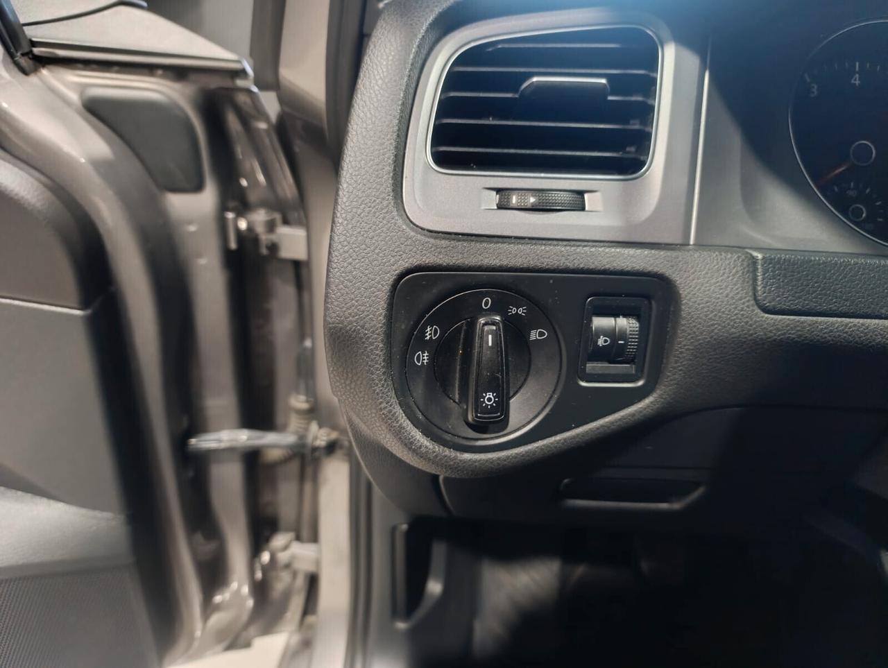Volkswagen Golf 7 del 2013 - 1200 benzina anche neopatentati -