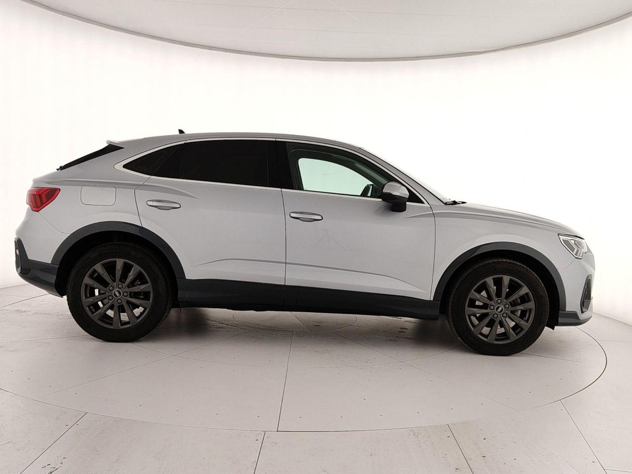Audi Q3 35 TDI quattro S tronic Business Advanced