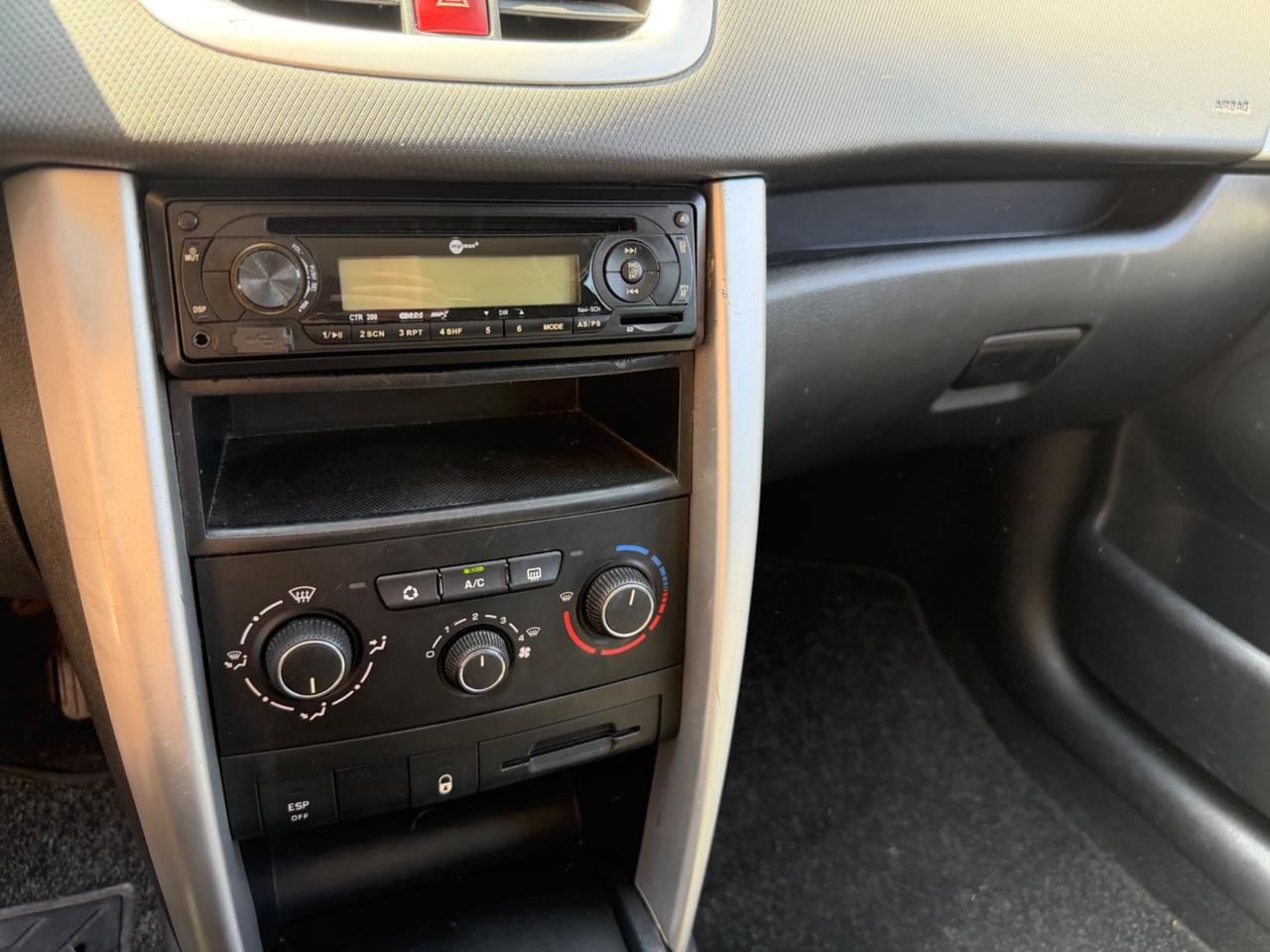 Peugeot 207 Plus 1.4 HDi 70CV 5 porte