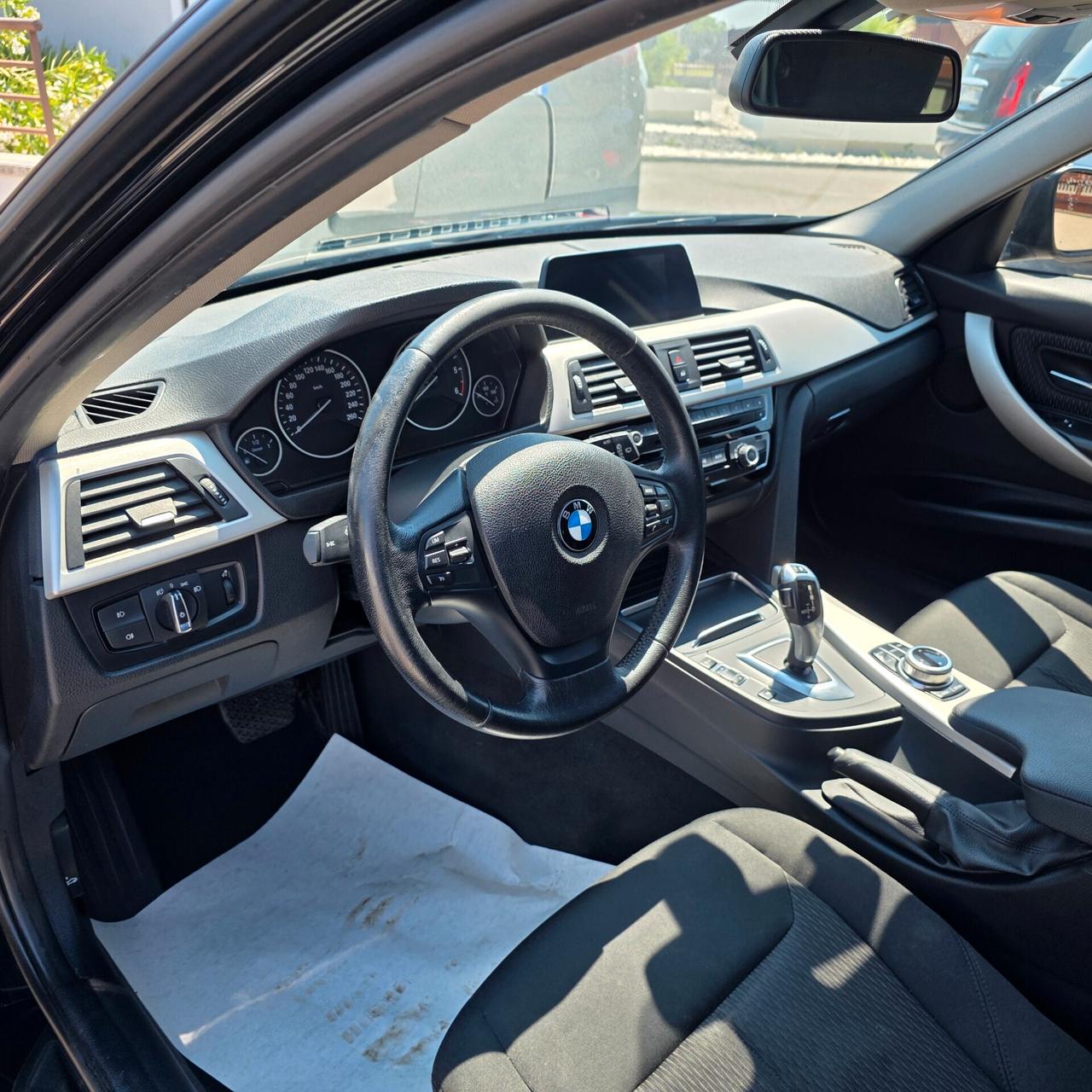 Bmw 318 318d Touring Business Advantage aut. IVA ESPOSTA