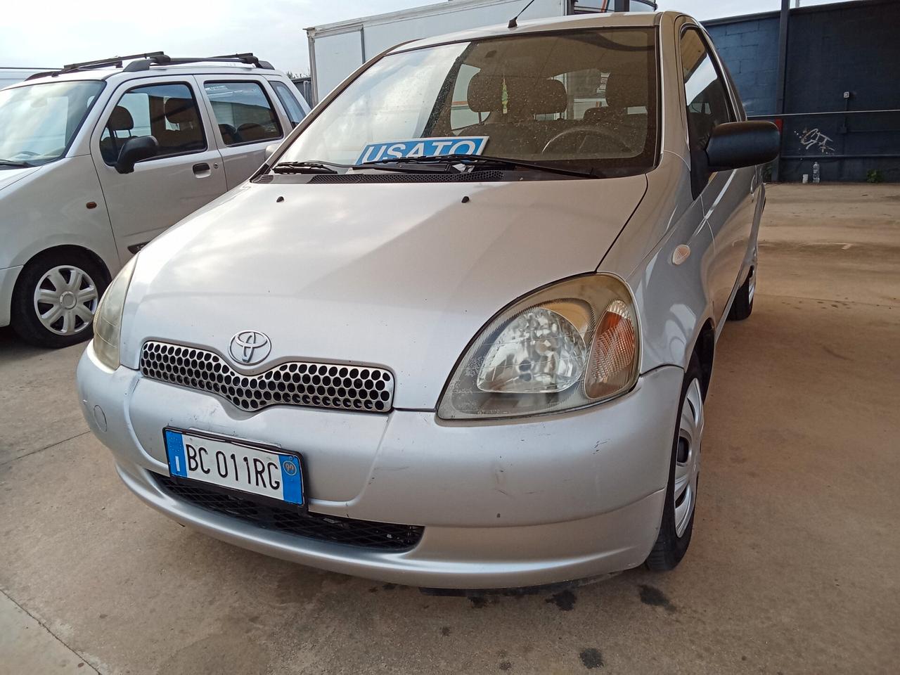 Toyota Yaris 1.0i 16V cat 3 porte Sol