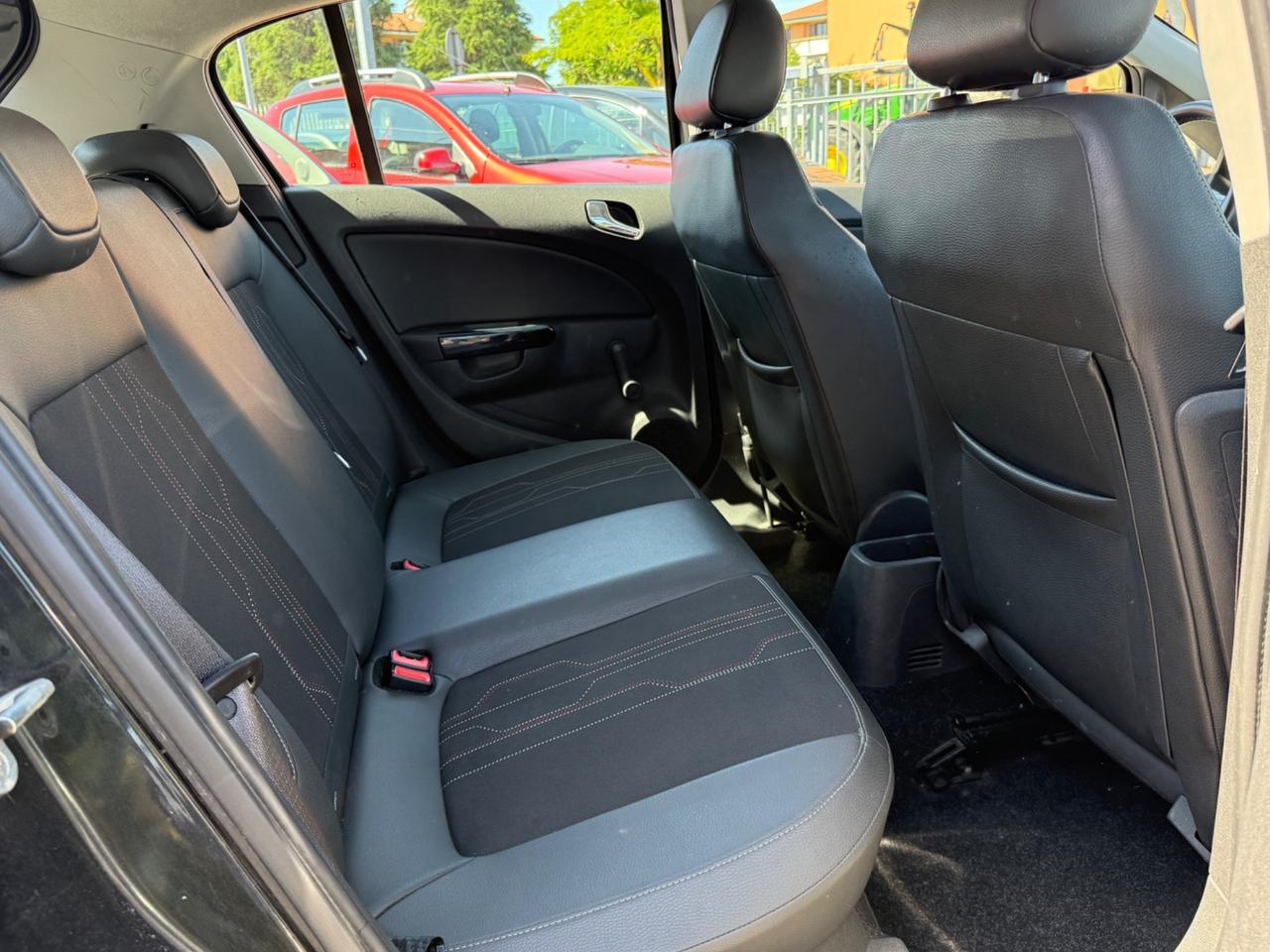 Opel Corsa 1.2 5 porte Sport