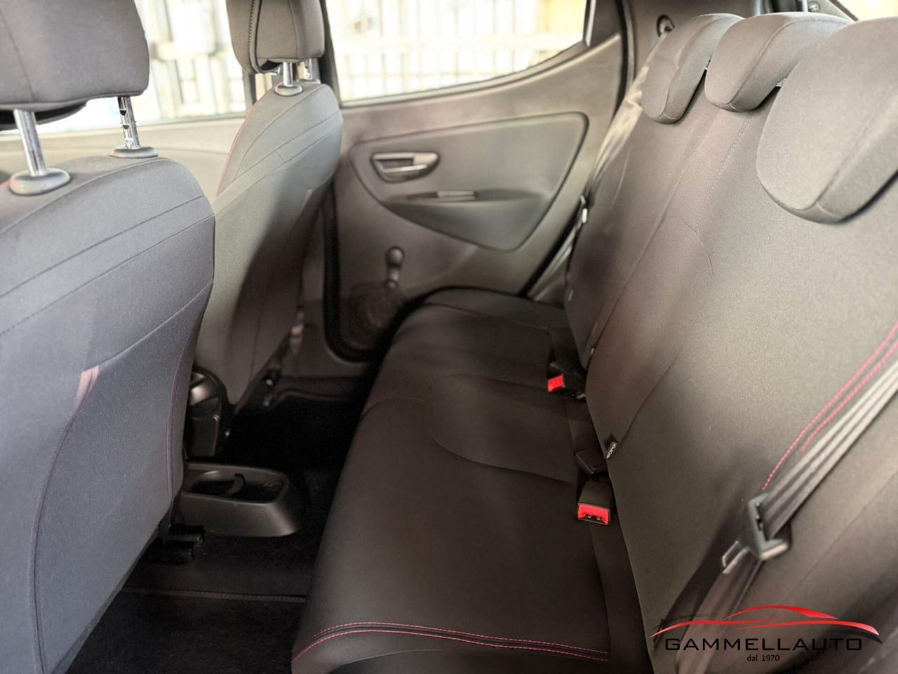 Lancia Ypsilon 1.3 mjt Elefantino 95cv