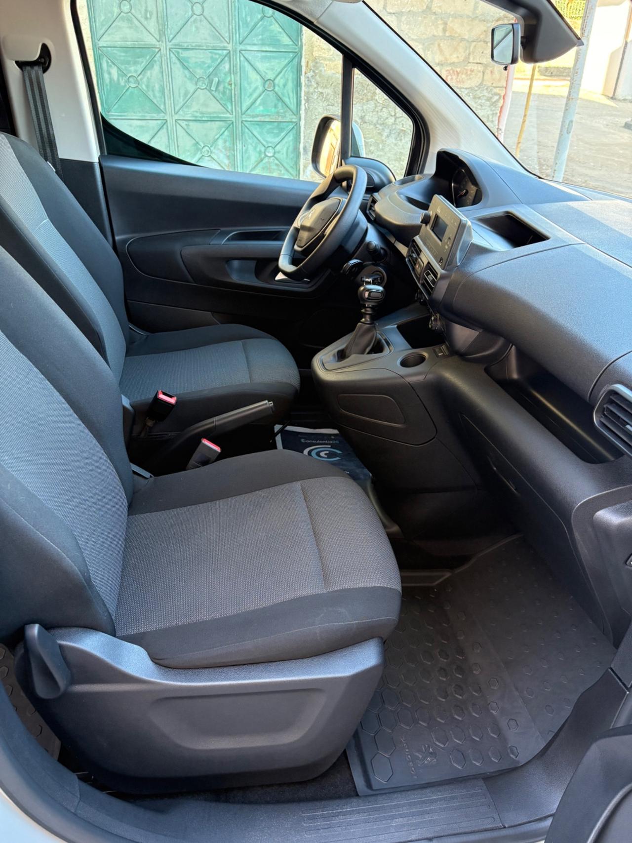 Peugeot Rifter BlueHDi 100 S&S Allure Standard