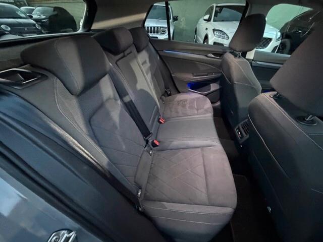 Volkswagen Golf 2.0 TDI 150 CV DSG R-Line