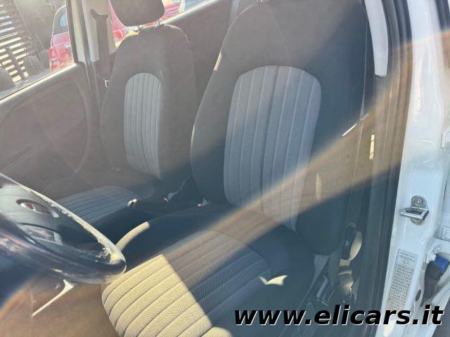 FIAT Punto 1.2 8V 5 porte Street