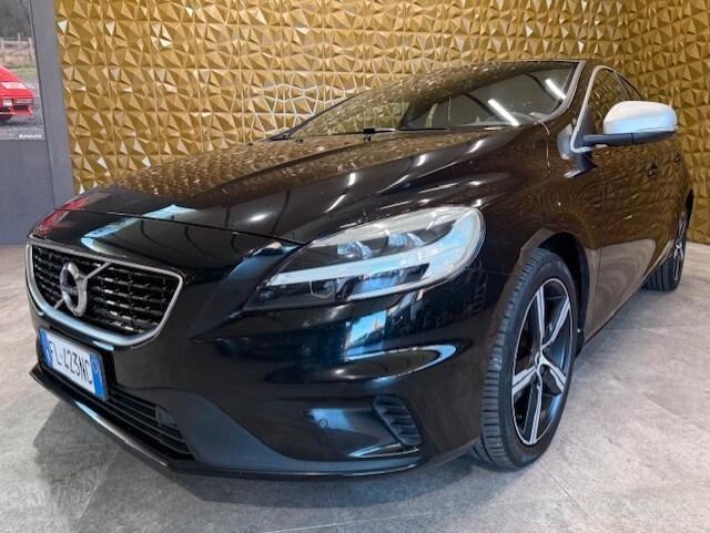 Volvo V40 D2 R-design