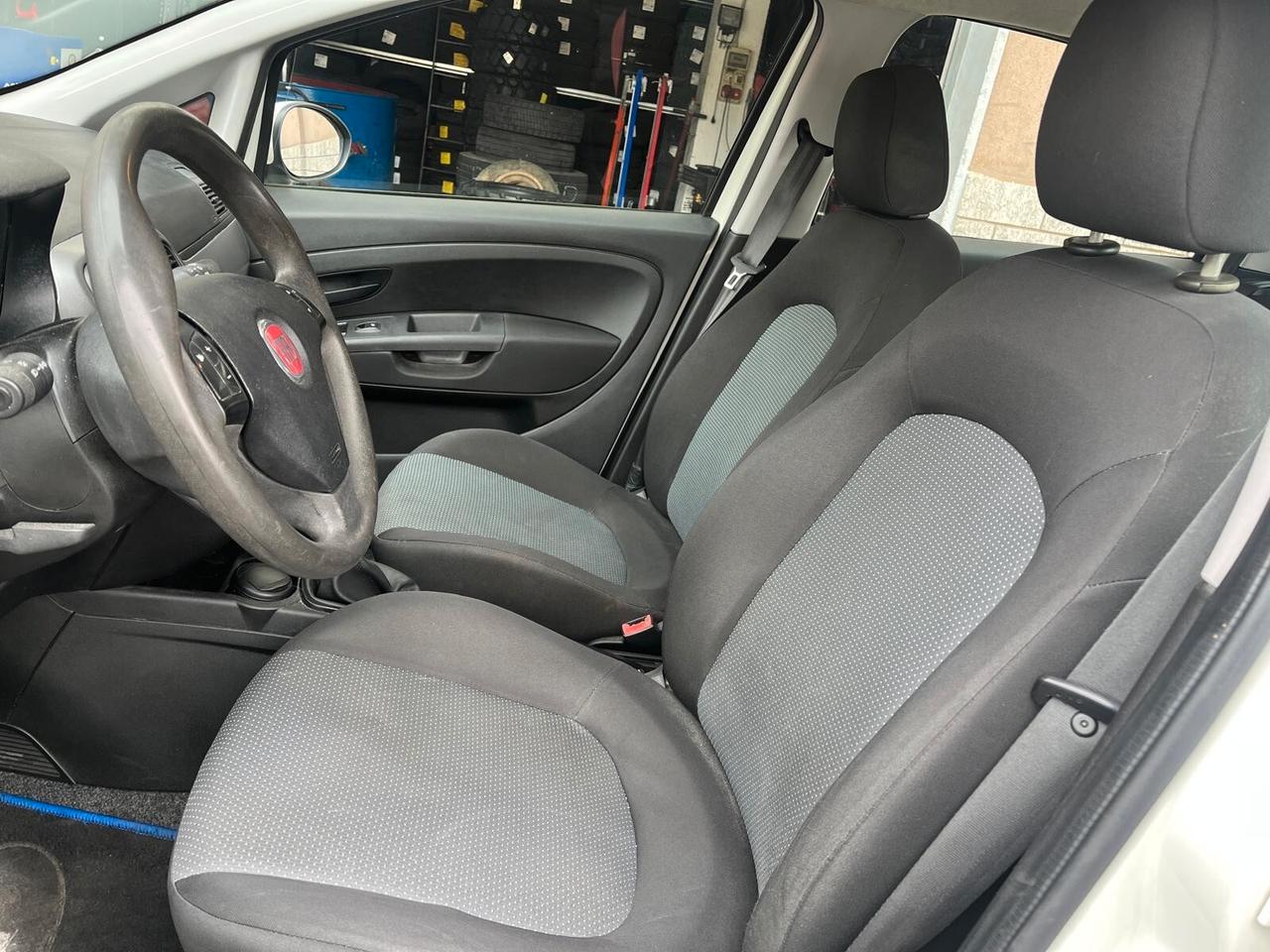 Fiat Punto 1.4 8V 5 porte Easypower Street