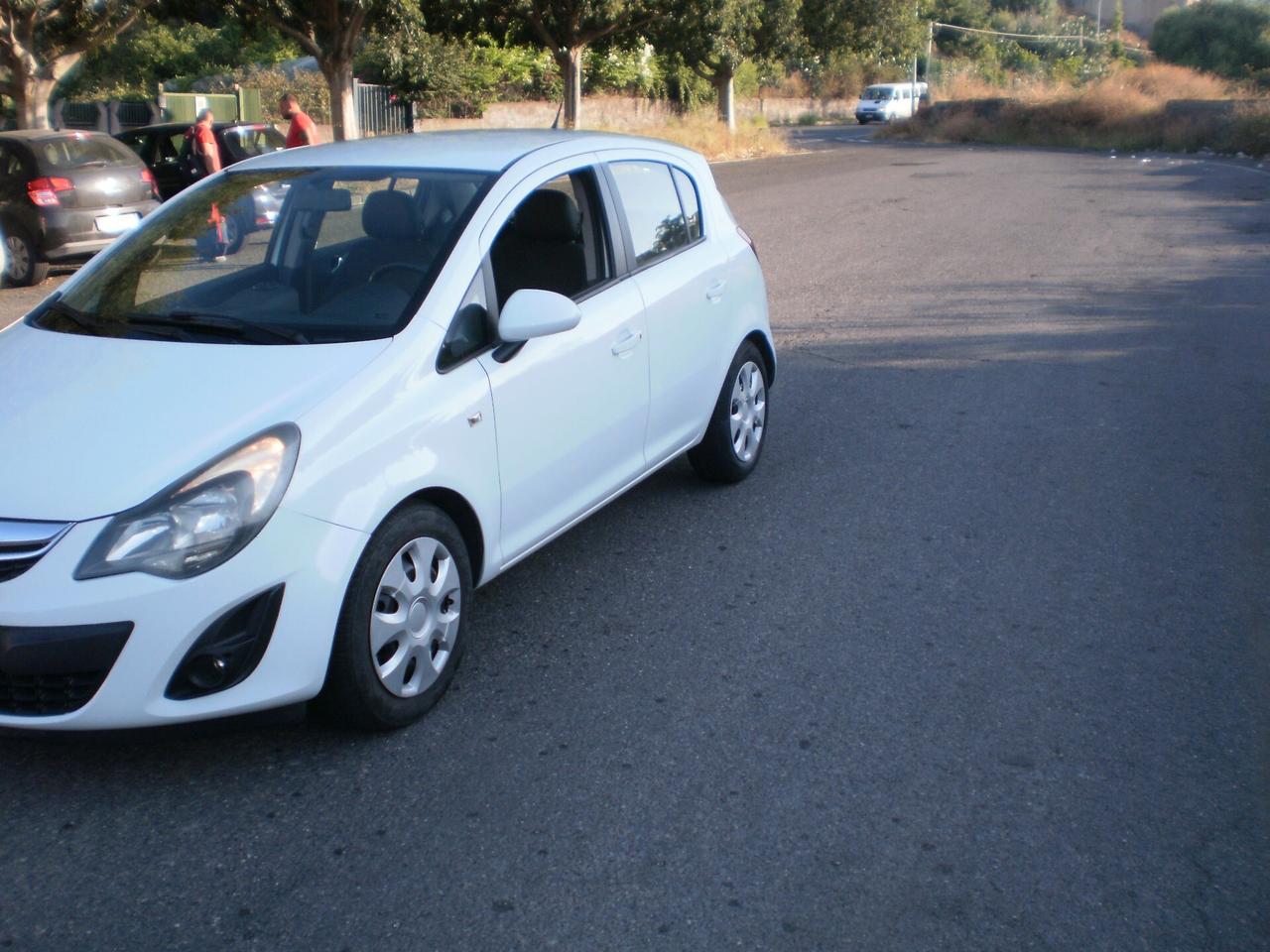 Opel Corsa 1.2 5 porte Cosmo GPL PELLE