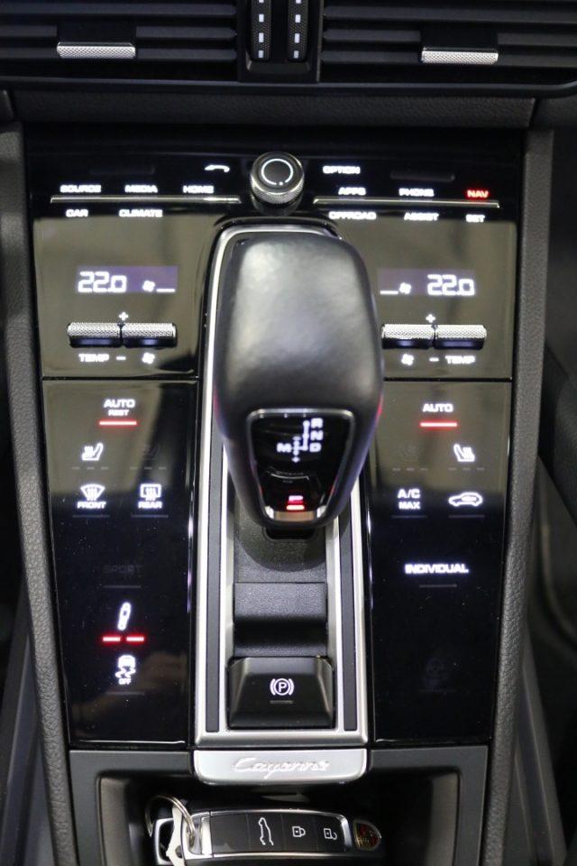 PORSCHE Cayenne Coupé 3.0 V6 E-Hybrid "PARI AL NUOVO