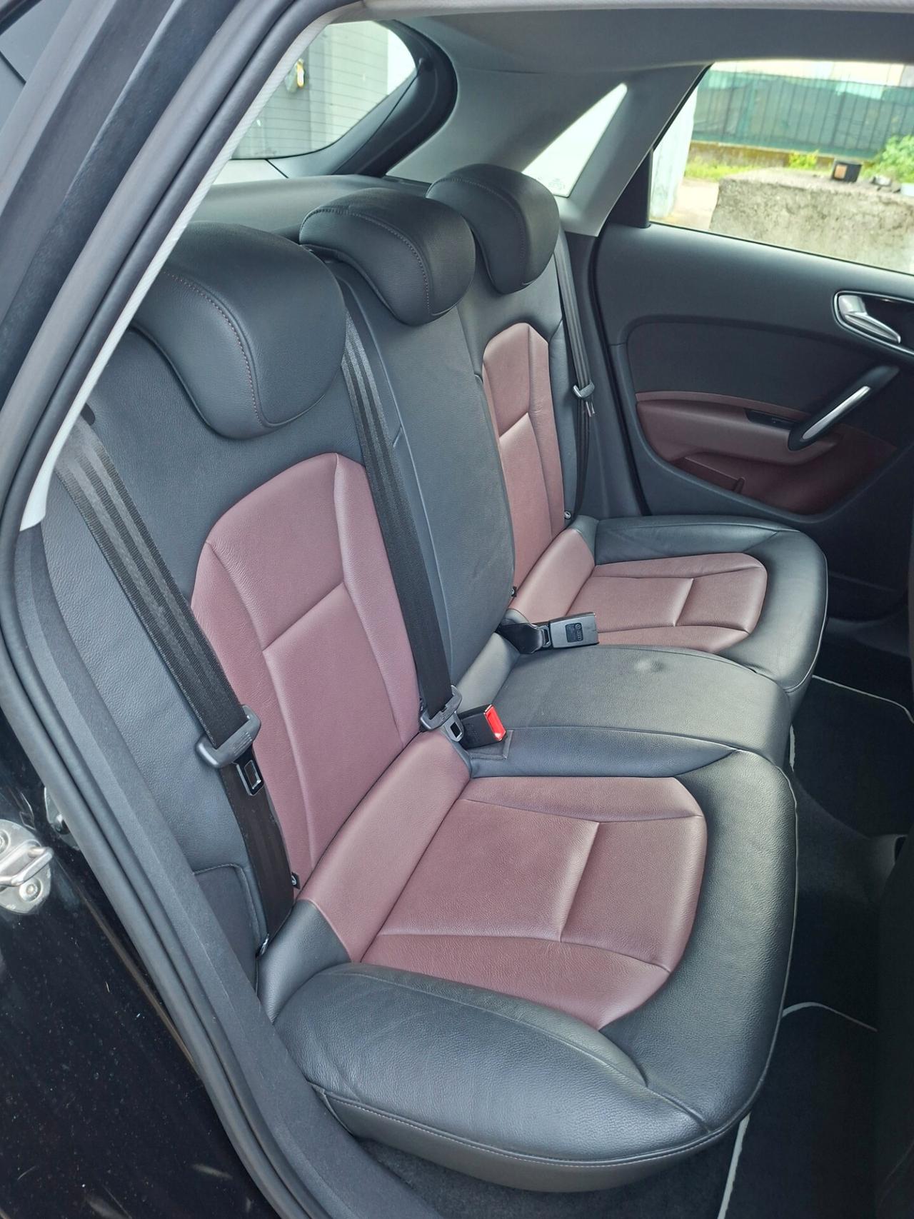 Audi A1 2.0 TDI 143 cv S-LINE *EXCLUSIVE*