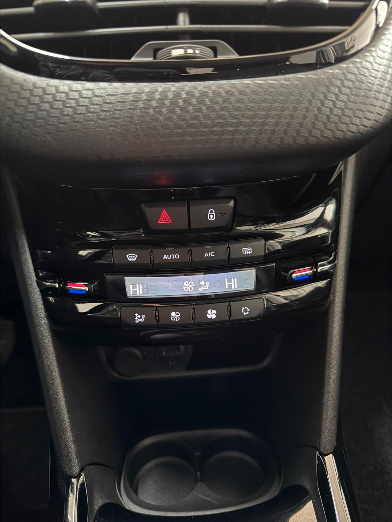 Peugeot 2008 BlueHDi 100 Allure