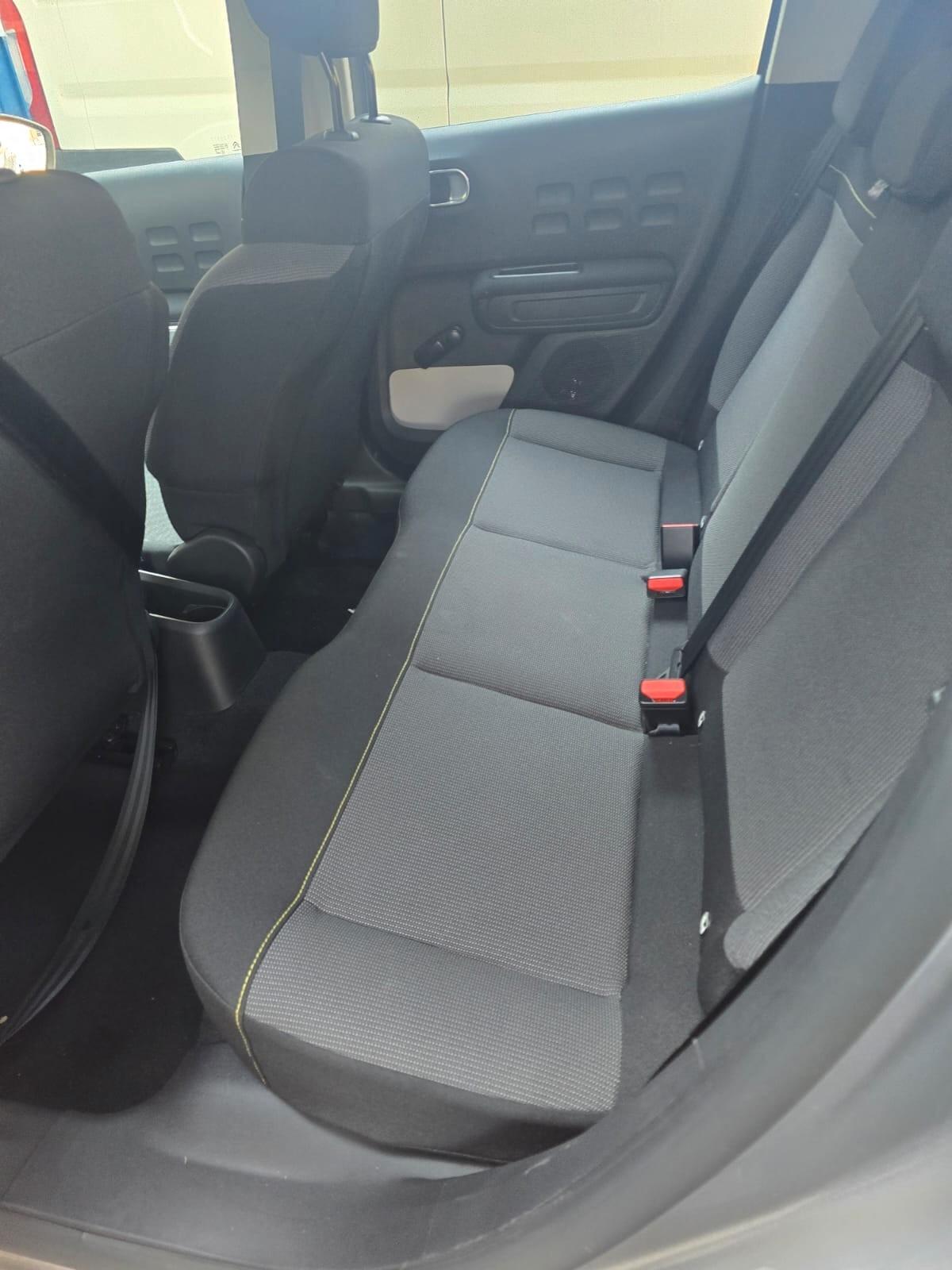 Citroen C3 BlueHDi 100 S&S Shine rate 99,00