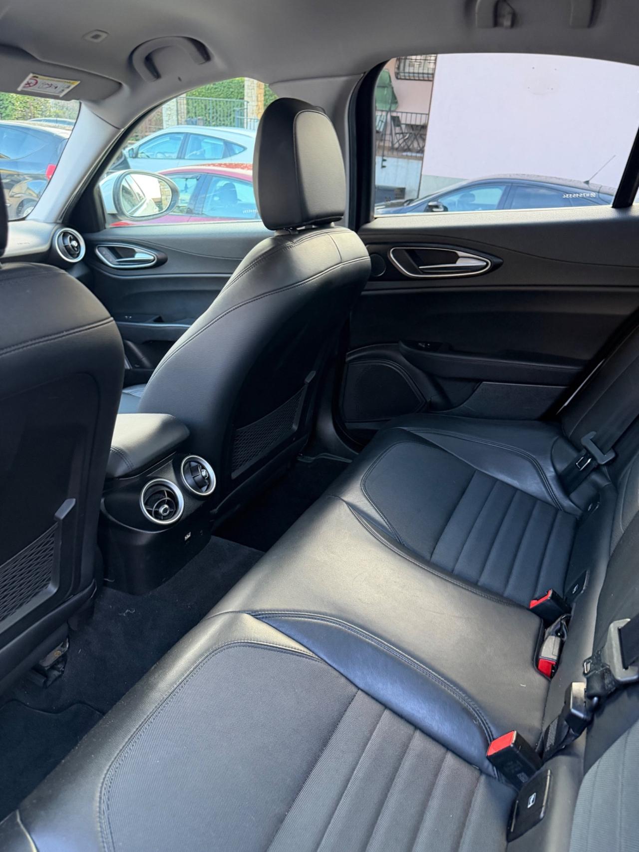 Alfa Romeo GIULIA 2.2d 150 CV SUPER KMCERT GARANZ