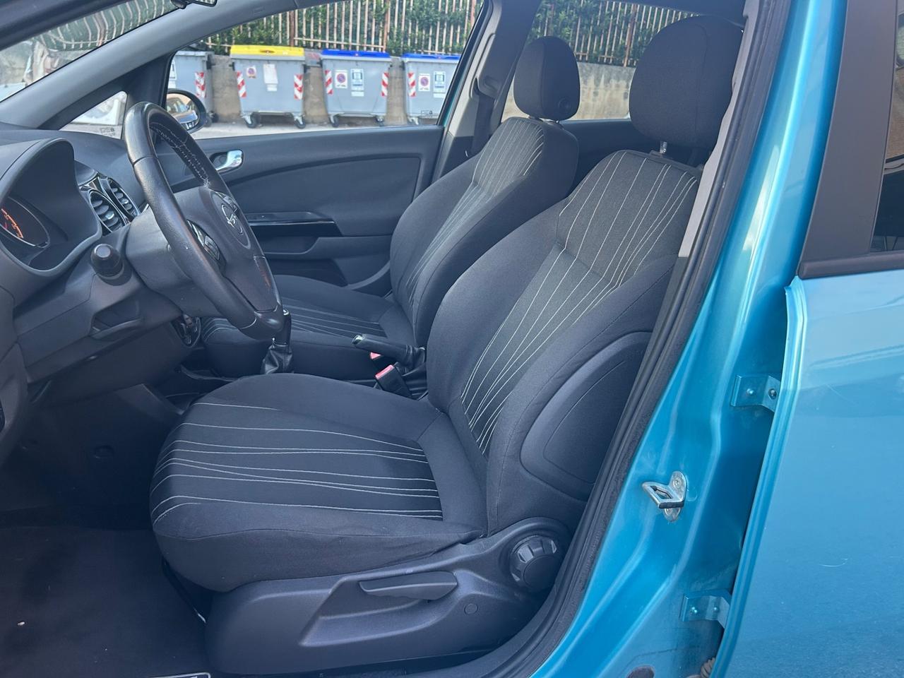Opel Corsa 1.2 5 porte Edition 93000km